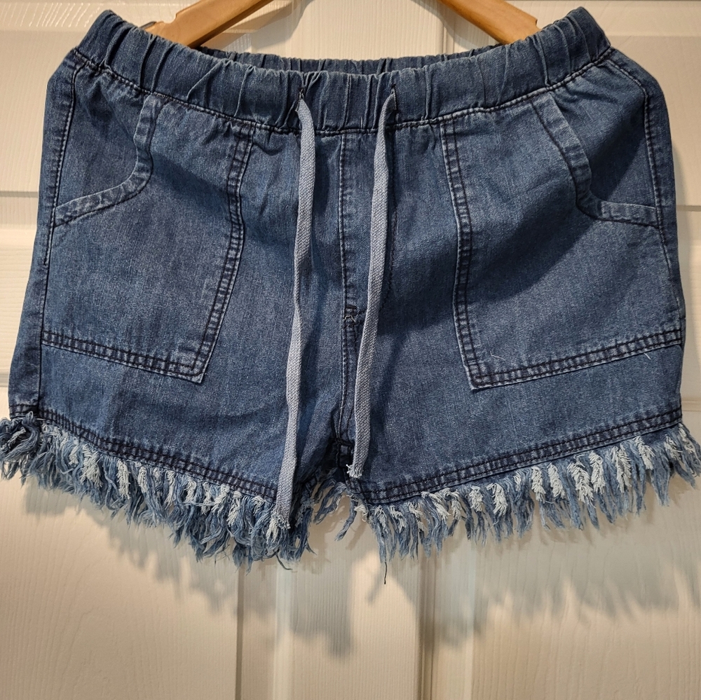 Denim Frayed Hem Women's Shorts